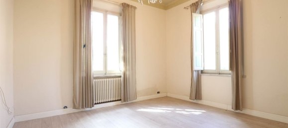 5-salle Appartement à Savignano sul Rubicone, Italy No. 191305 9
