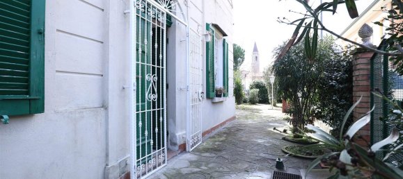 5-salle Appartement à Savignano sul Rubicone, Italy No. 191305 2