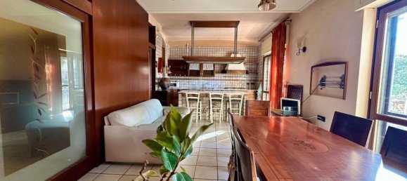 4-salle Appartement à San Sebastiano al Vesuvio, Italy No. 222364 8