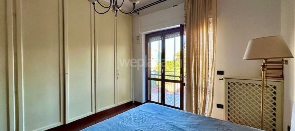 4-salle Appartement à San Sebastiano al Vesuvio, Italy No. 222364 5