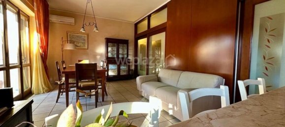 4-salle Appartement à San Sebastiano al Vesuvio, Italy No. 222364 9