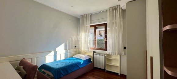4-salle Appartement à San Sebastiano al Vesuvio, Italy No. 222364 6
