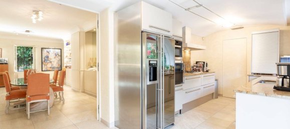 4 bedrooms Villa in Le Cannet, France No. 219658 6