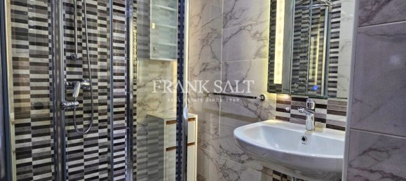 Maisonette de 1 dormitorio en Bormla, Malta No. 7724 16