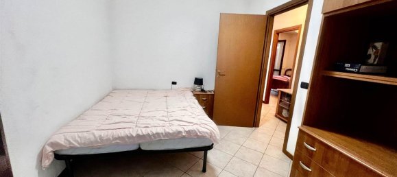 Apartamento de 6 habitaciónes en Signa, Italy No. 38004 13