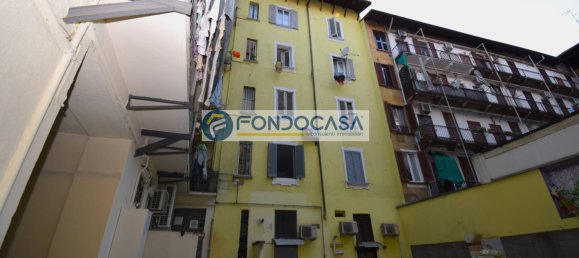 2 rooms Apartment in Milan, Italy No. 319291 9