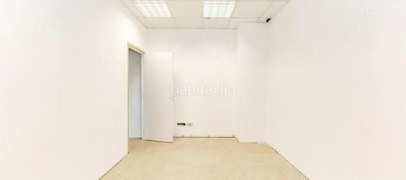 99m² Office in Andalusia, Spain No. 182428 10