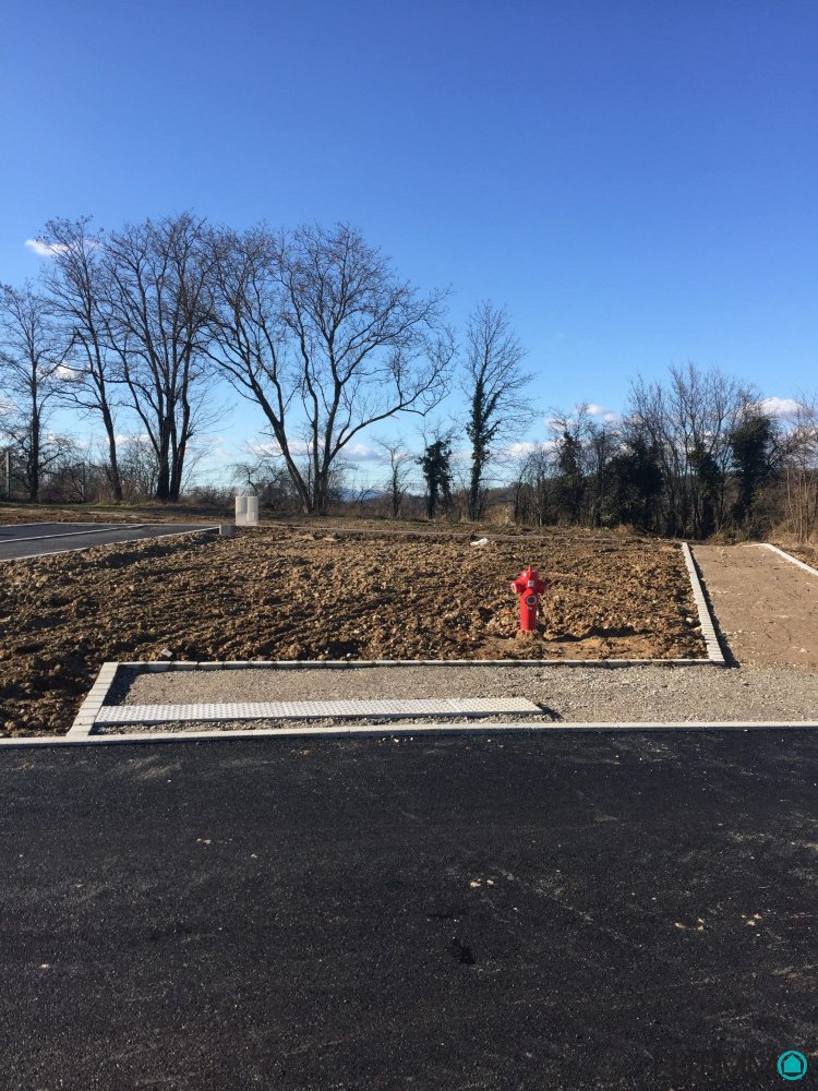  قطعة أرض في Zillisheim, France رقم 86525