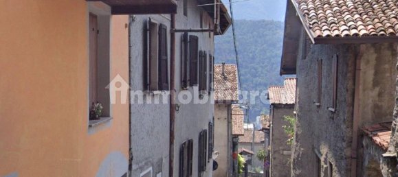 3 Schlafzimmer Haus in Darfo Boario Terme, Italy, Nr. 93781 4