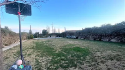 Terreno en Comunidad Foral de Navarra, Spain 1164 m² No. 34564