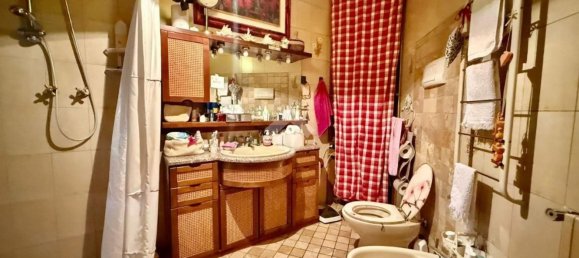 385m² Commercial property in Muggiò, Italy No. 359775 16