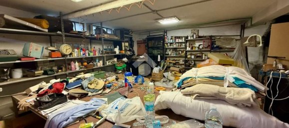 385m² Commercial property in Muggiò, Italy No. 359775 11