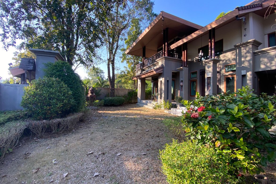 4 bedrooms House in Chiang Mai, Thailand No. 26950