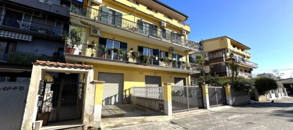 Apartamento de 4 habitaciónes en Montepaone, Italy No. 283283 3