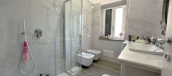 Apartamento de 4 habitaciónes en Montepaone, Italy No. 283283 14