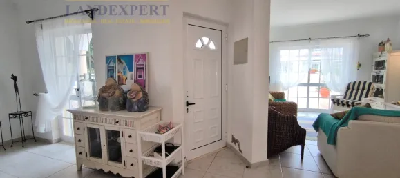 Casa de 3 dormitorios en Armacao de Pera, Portugal No. 137995 2