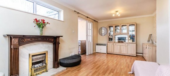 3 bedrooms Commercial property in Croydon, United Kingdom No. 8143 16