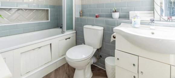 3 bedrooms Commercial property in Croydon, United Kingdom No. 8143 11