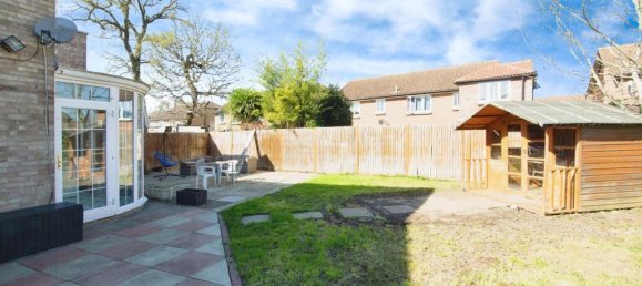 3 bedrooms Commercial property in Croydon, United Kingdom No. 8143 8