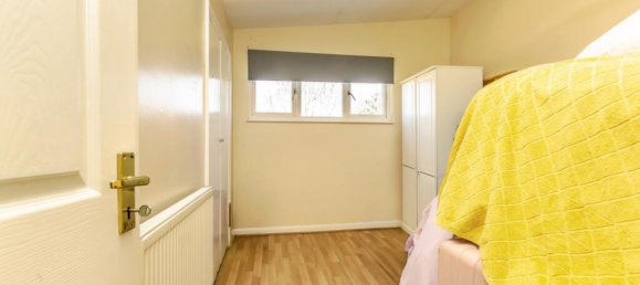 3 bedrooms Commercial property in Croydon, United Kingdom No. 8143 10