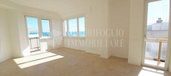 2 rooms Apartment in Rome, Italy No. 269000 6