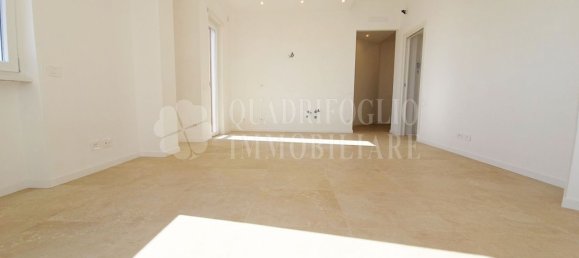 2 rooms Apartment in Rome, Italy No. 269000 8