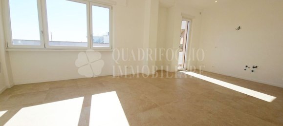 2 rooms Apartment in Rome, Italy No. 269000 4