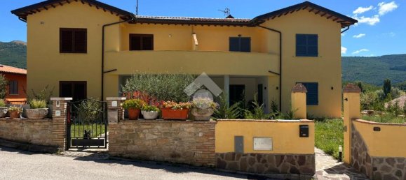 3 bedrooms Villa in Nocera Umbra, Italy No. 309911 2