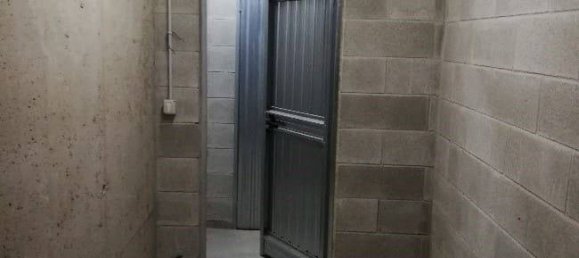 1 room Garage in Giussano, Italy No. 265518 2