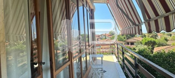 8 rooms Villa in Massa, Italy No. 298219 12