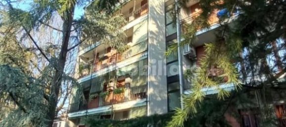 3 bedrooms Apartment in Brescia, Italy No. 4694 2