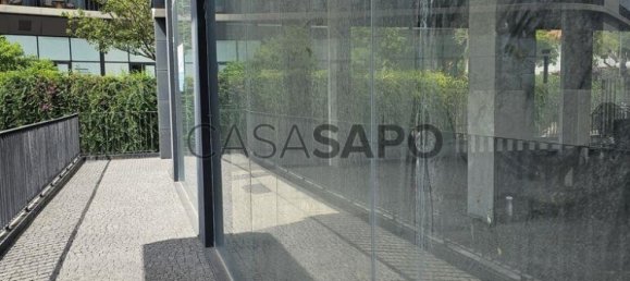 200m² Commercial property in Funchal, Portugal No. 133473 11