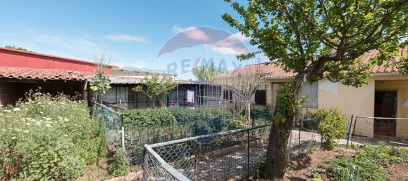 210m² Building in Loures, Portugal No. 81847 9