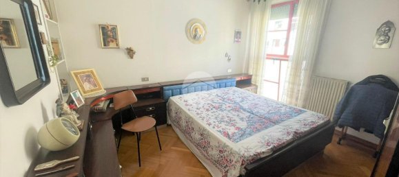 4-salle Appartement à Sestri Levante, Italy No. 14854 7