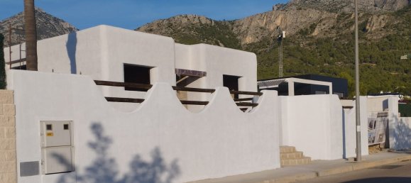 3 bedrooms Villa in Polop, Spain No. 10323 6