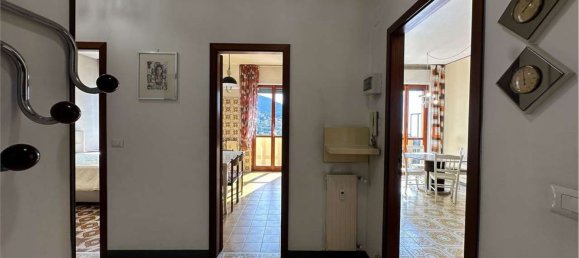 Apartamento de 4 habitaciónes en Rapallo, Italy No. 36569 17