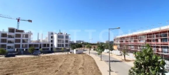 Apartamento de 2 dormitorios en Quarteira, Portugal No. 80757 21