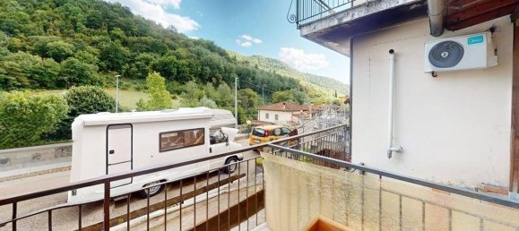 3 bedrooms House in San Godenzo, Italy No. 283156 44