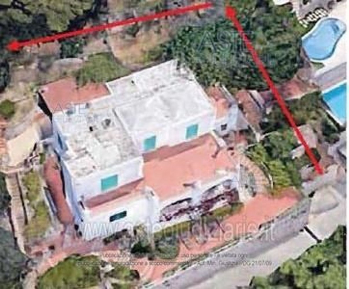 5 rooms House in Anacapri, Italy No. 222635