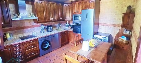 3 bedrooms House in Cantabria, Spain No. 189093 4