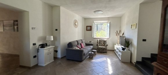 3 Schlafzimmer Villa in Villa Basilica, Italy, Nr. 91441 5