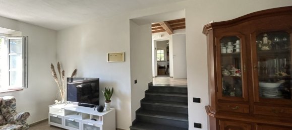3 Schlafzimmer Villa in Villa Basilica, Italy, Nr. 91441 6