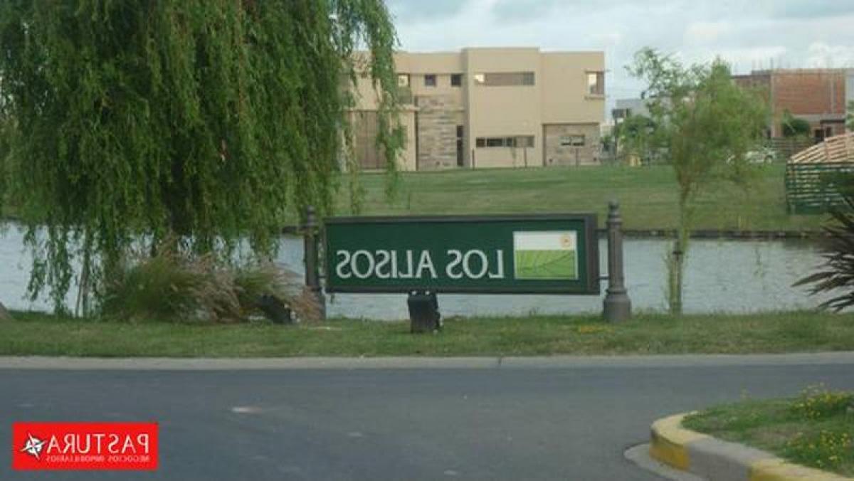  Land in Tigre, Argentina No. 43832