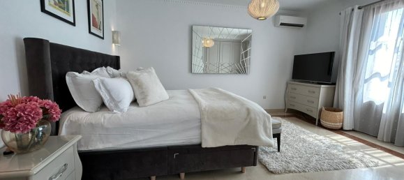 4 bedrooms Villa in Estepona, Spain No. 147365 11