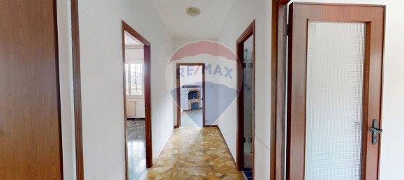6 rooms Apartment in Campomorone, Italy No. 36919 5