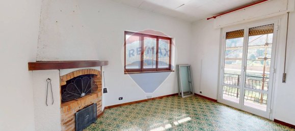 6 rooms Apartment in Campomorone, Italy No. 36919 24