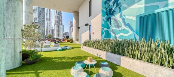 1 dormitorio propiedad comercial en venta en Miami, Miami-Dade, Florida, USA № 615289 8