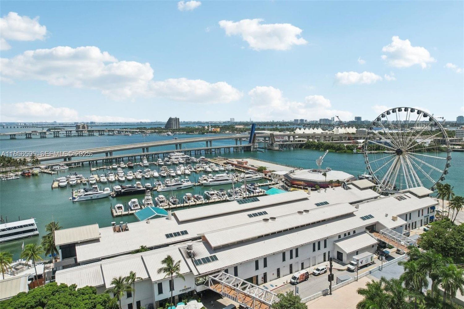 1 dormitorio propiedad comercial en venta en Miami, Miami-Dade, Florida, USA № 615289