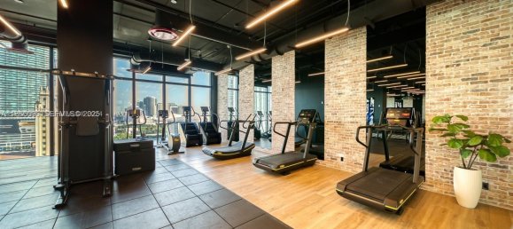 1 dormitorio propiedad comercial en venta en Miami, Miami-Dade, Florida, USA № 615289 11