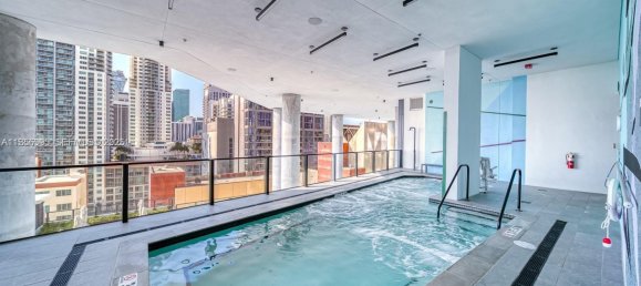 1 dormitorio propiedad comercial en venta en Miami, Miami-Dade, Florida, USA № 615289 10